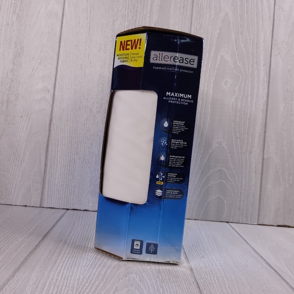 Allerease Maximum Mattress Protector White - Picture 3 of 8